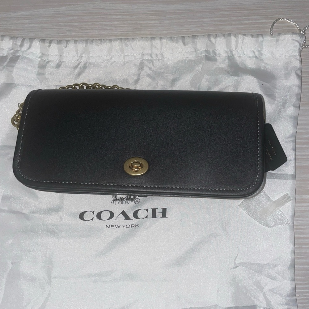 Authentic NWT Women Coach Dinky Bag in Black and Brass hardware - Picture 8 of 10